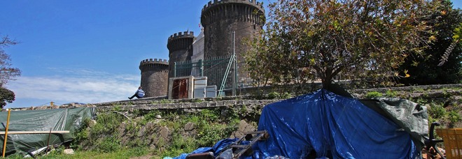 Napoli, troppi tesori negati e monumenti maltrattati: così respingiamo i turisti