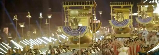 Luxor, inaugurato il Viale delle Sfingi con una parata "d'oro": danze e fasti in mondovisione