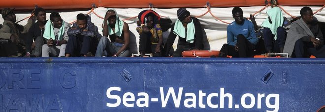 Sea Watch, Salvini ancora indagato: «Porti chiusi finché resterò ministro»
