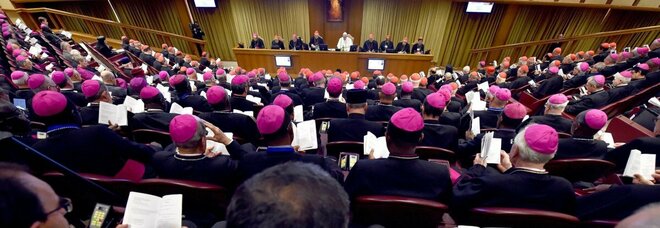 Vaticano, niente voto alle donne al Sinodo. Il cardinale Grech: «Invochiamo lo Spirito Santo»