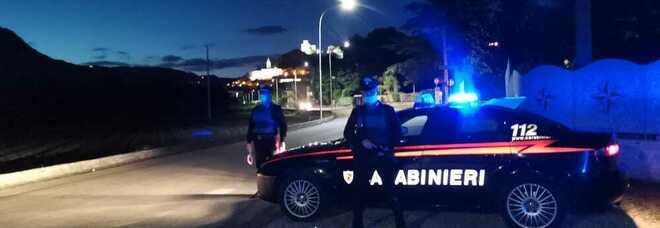 Napoli, inseguimento nella notte a Scampia: carabinieri denunciano minorenne