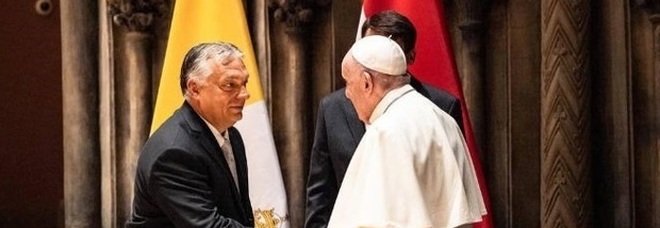 Papa Francesco incontra Orban: «Antisemitismo minaccia europea». Il premier: Non lasciare che l'Ungheria cristiana perisca