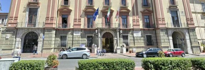 Provinciali, D'Agostino e Buonopane calano gli assi: in 51 rincorrono un seggio