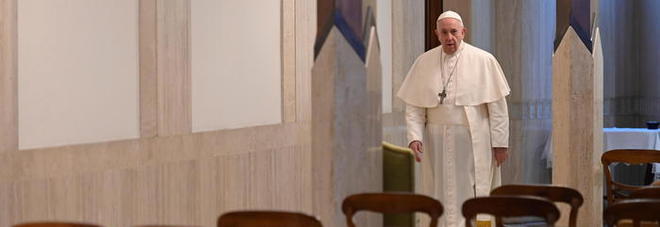 Papa, Casa pontificia: «Riti Pasqua del papa senza fedeli»