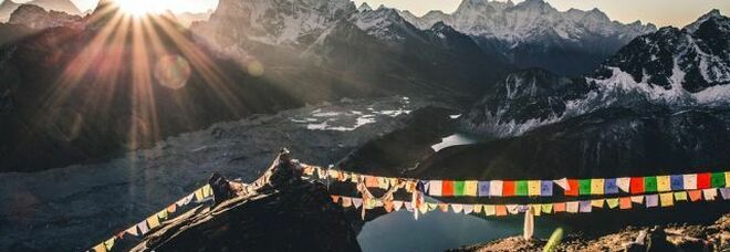 Il Monte Everest è di nuovo accessibile ai turisti, ma ecco tutte le novità