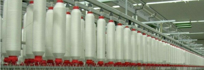 Bolletta record da 1,6 milioni di euro, azienda tessile Tirso mette in ferie forzate i 270 dipendenti