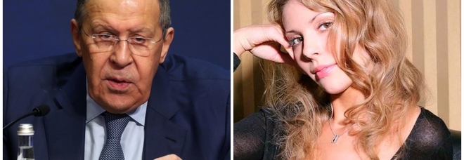 Lavrov, l'amante e la escort: la foto che imbarazza il Cremlino