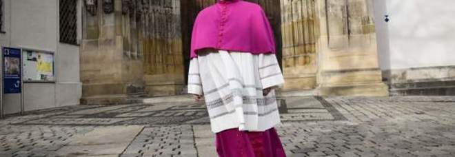 Vescovo tedesco rompe tabù, non è giusto risarcire le vittime degli abusi con i soldi dei contribuenti