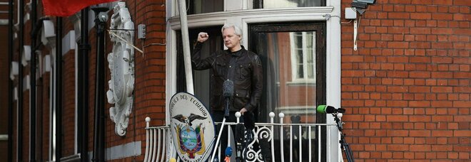 Assange, la Cia voleva «assassinarlo». Piani pronti nel 2017, poi prevalse la prudenza