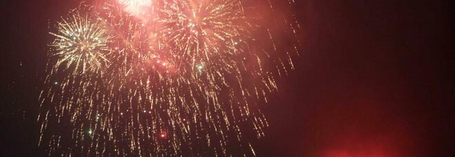 Capodanno, a Napoli c’è il diktat: «Stop ai fuochi d’artificio, sanzioni fino a 500 euro»