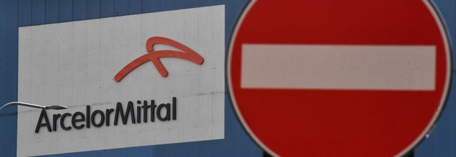 Ex Ilva, lo Stato avrà il 18%: ecco la bozza di accordo con ArcelorMittal