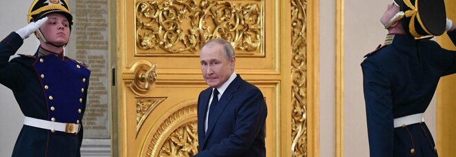 Putin, operazione per il cancro? La fonte anonima del Cremlino: «Intervento nelle prossime settimane»