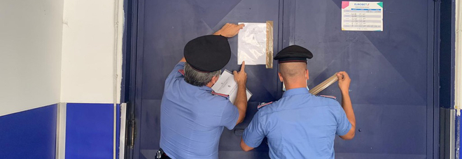 Camorra a Ponticelli, blitz dei carabinieri: fioccano denunce e chiusure