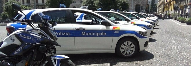 Vigili distratti, è boom di incidenti a Napoli: in dieci anni danni per 360mila euro