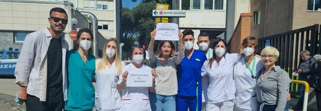 Ospedale Cardarelli di Napoli, operatori in agitazione ma barelle vuote nel pronto soccorso