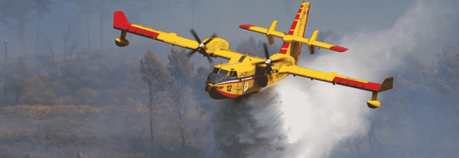 Brucia la montagna di Montevergine, in azione Canadair e due elicotteri