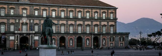 Palazzo Reale di Napoli aderisce all'iniziativa «M’illumino di meno»