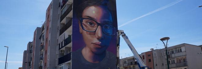 Cesare Cremonini a Napoli, a Ponticelli il murales del ragazzo del futuro