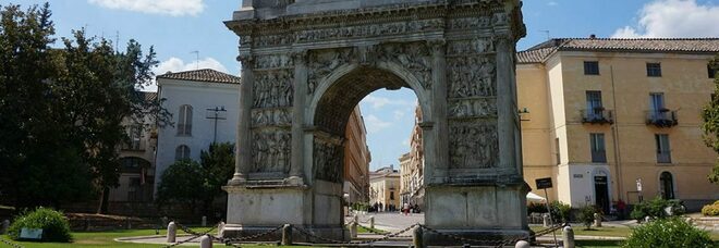 Arco di Traiano a Benevento, per il museo materiali dell'«antica Roma»