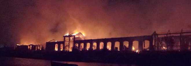 L'incendio del 2013 a Città della Scienza