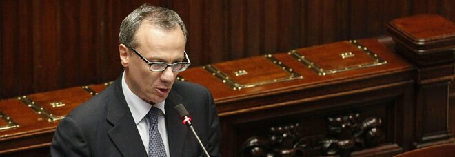Elio Vito lascia Forza Italia e si dimette da deputato: «Berlusconi, Putin e Casapound: il partito ha perso la sua natura democratica»