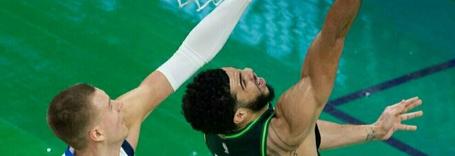 Nba, Tatum guida la rimonta Celtics: ko i Nuggets di Jokic