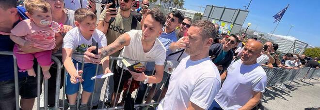 Padel mania, Totti e De Rossi mandano in visibilio i fan di Pescara