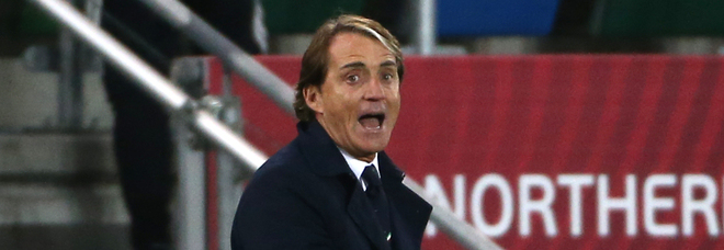 Mancini: «Fiducia per marzo? Magari vinceremo pure i Mondiali»