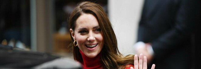 Kate Middleton, look low cost all'evento di beneficenza: gli orecchini Asos da 12 euro