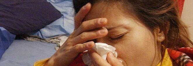 Raffreddori e mal di gola dilagano oltre la pandemia, ecco cosa fare