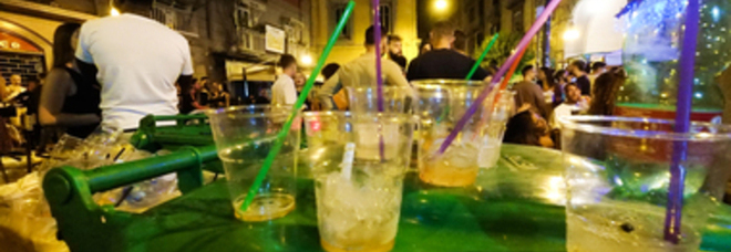 Movida a Napoli, alcool a minori: controllati 148 esercizi commerciali