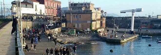 Molo Granatello, l'appello del Movimento 5 Stelle: «Darsena a Pietrarsa opera inutile, si faccia porto turistico»