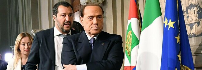 Quirinale, Berlusconi fa i conti e medita il ritiro: oggi il Cav scioglie la riserva