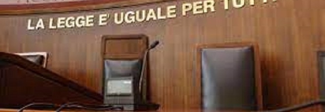 Napoli, assolti dopo 25 anni: «Impossibile interrogare gli agenti sotto copertura»