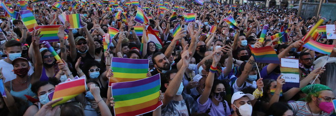 Napoli Pride 2022, la manifestazione torna a luglio nel segno della pace