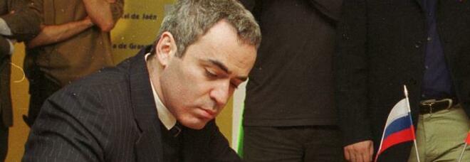 Ucraina, Kasparov: «Quando dicevo che Putin è molto peggio dell'Isis, nessuno mi credeva»