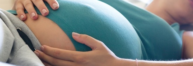 Bere tè o caffè in gravidanza può essere rischioso per il bambino
