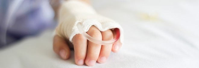 Bambina di 2 anni violentata in ospedale: era ricoverata in reparto Covid