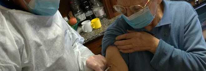 Michele Fiore in una vaccinazione