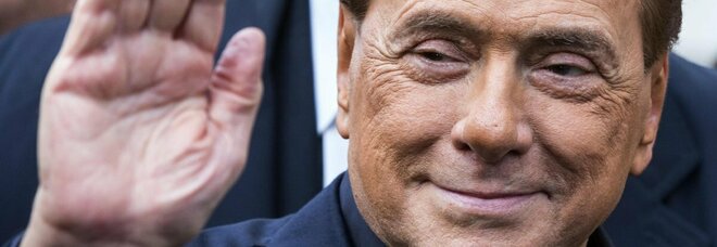 Referendum, Silvio Berlusconi ha votato in quarantena dalla residenza di Arcore