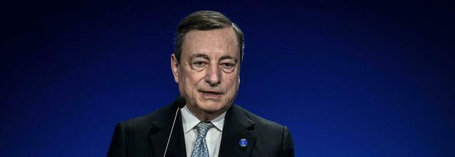 Draghi, invito alla Ue: «Prestiti agli Stati contro il caro-bollette»