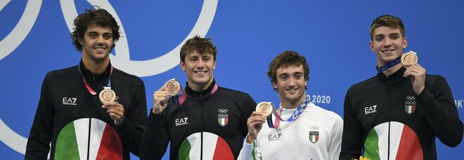 Nuoto, l'Italia vince il bronzo alle Olimpiadi: «Nel 2024 ci prenderemo l'oro a Parigi»