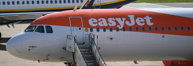 Easyjet voli cancellati: problemi in tutta Europa, più di 200 aerei fermi. Disagi anche in Italia