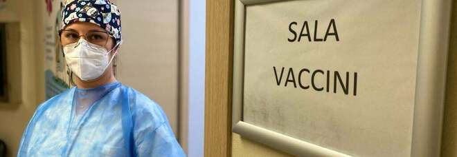 Vaccini Lazio, no al richiamo a 42 giorni per Pfizer e ...