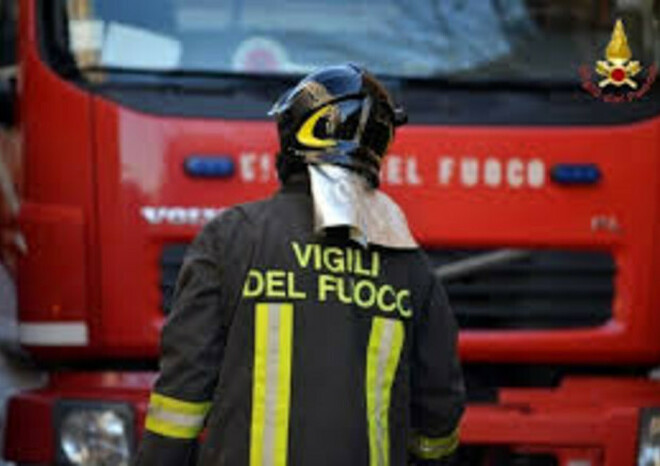 Lecce, la sciarpa prende fuoco mentre cucina: Luigia muore, avvolta dalle fiamme, a 86 anni