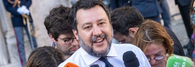 Armi all'Ucraina, Draghi convince Salvini. Conte isolato sulla guerra