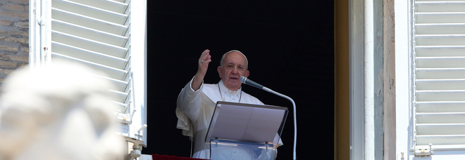 Papa Francesco telefona alla vedova Morricone: «Prego per lui e per la vostra famiglia»