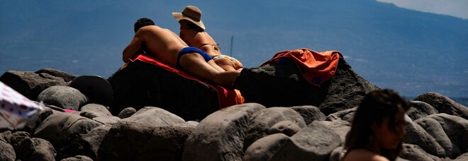 Spiagge libere in Costiera sorrentina: Meta maglia nera ma da Vico a Nerano sono pochi i tuffi gratis