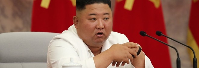 Kim Jong un torna in pubblico: «Brillante successo contro il Covid-19»