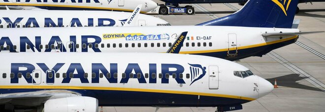 Ryanair, sciopero il 25 giugno in tutta Europa: aerei e personale fermi per 24 ore